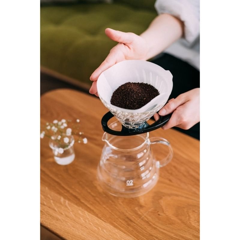 Hario V60 02 قمع تقطير زجاجي، أسود